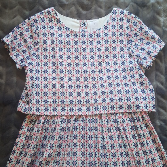 Dress - Picture 2 of 3